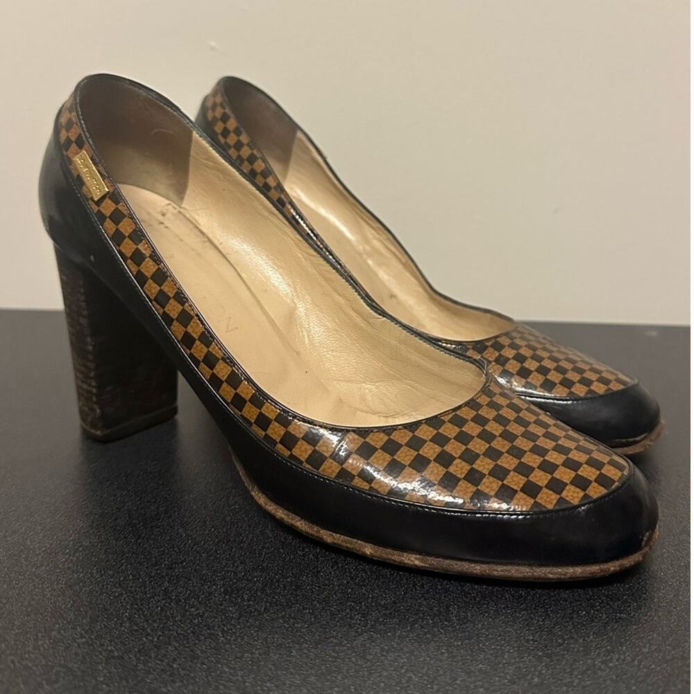 Louis Vuitton Patent Damier Pumps Checkered Logo Heels Size 38.5 8.5 Leather